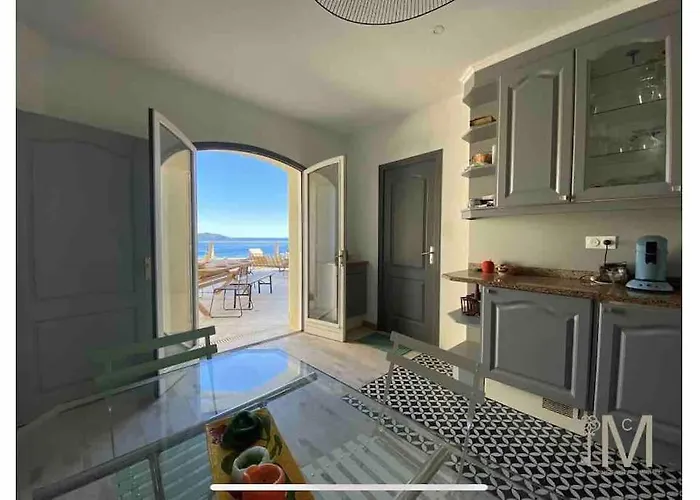 Elegante Vue 180 A 5 Min Luxe Et Confort Garantis Villa